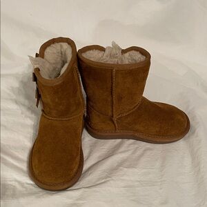 Koolaburra by UGG Tan Suede Boots with Shearling